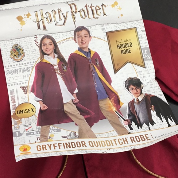 NWT Gryffindor Quidditch Robe - Picture 1 of 8